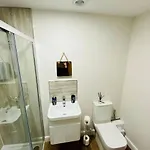 Διαμέρισμα Folly View - *